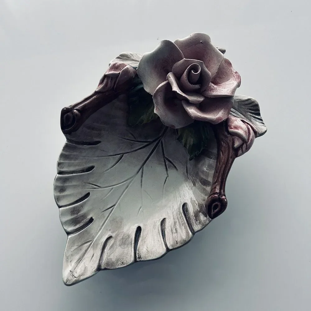 Nuova Capodimonte Trinket Soap Dish Italy Fine Porcelain Made In‎ Italy